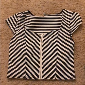 Crops top shirt